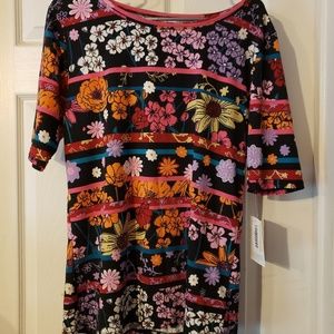 Nwt lularoe gigi floral XL